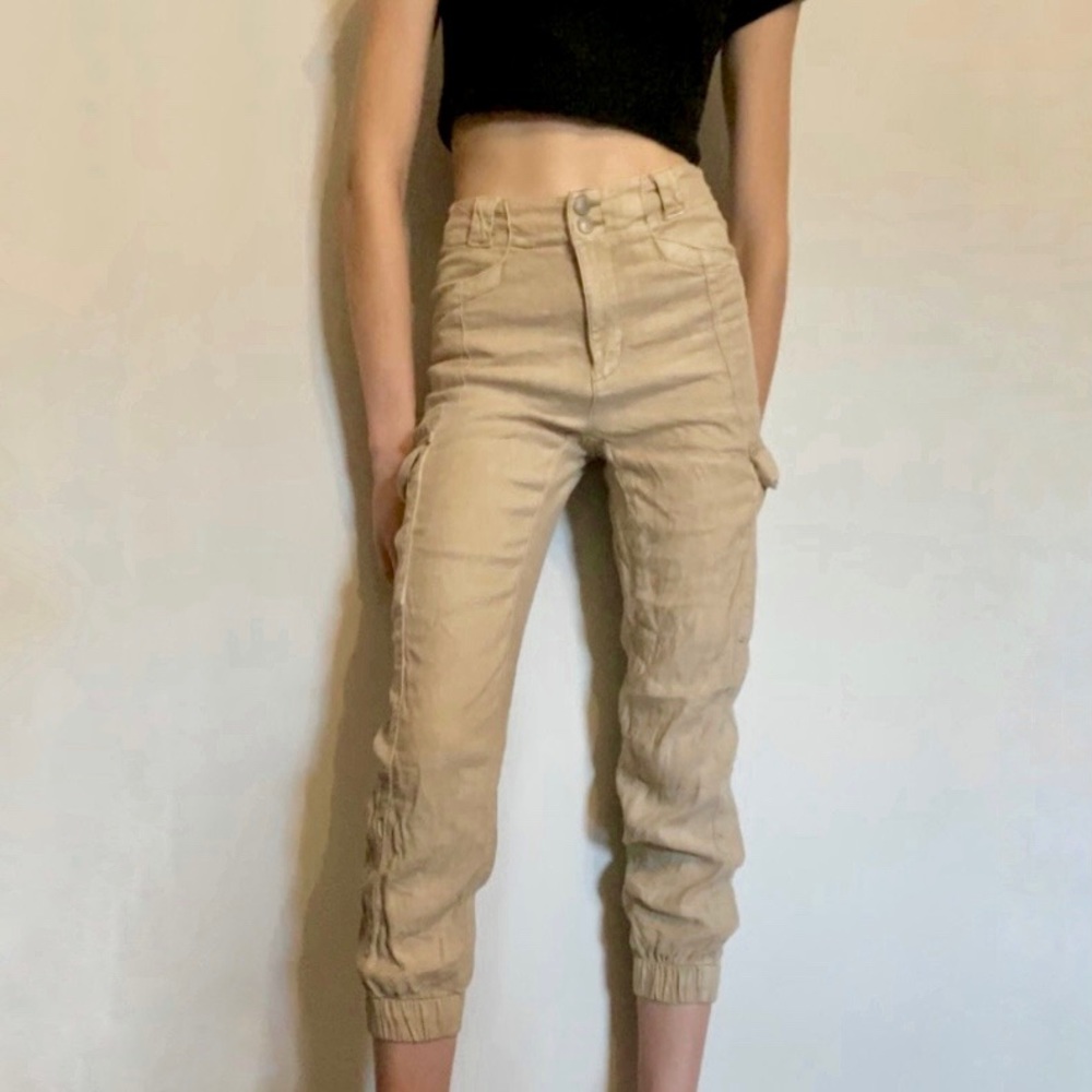!NEW American Eagle Women's Beige Cargo Pants